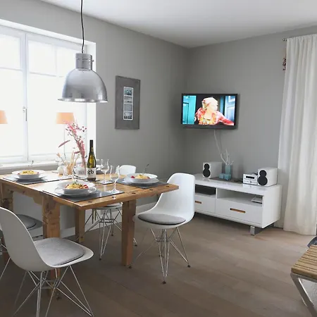 Berthin-bleeg-str. 1, W3 アパート *