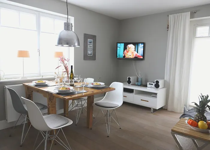 Berthin-bleeg-str. 1, W3 Appartement *